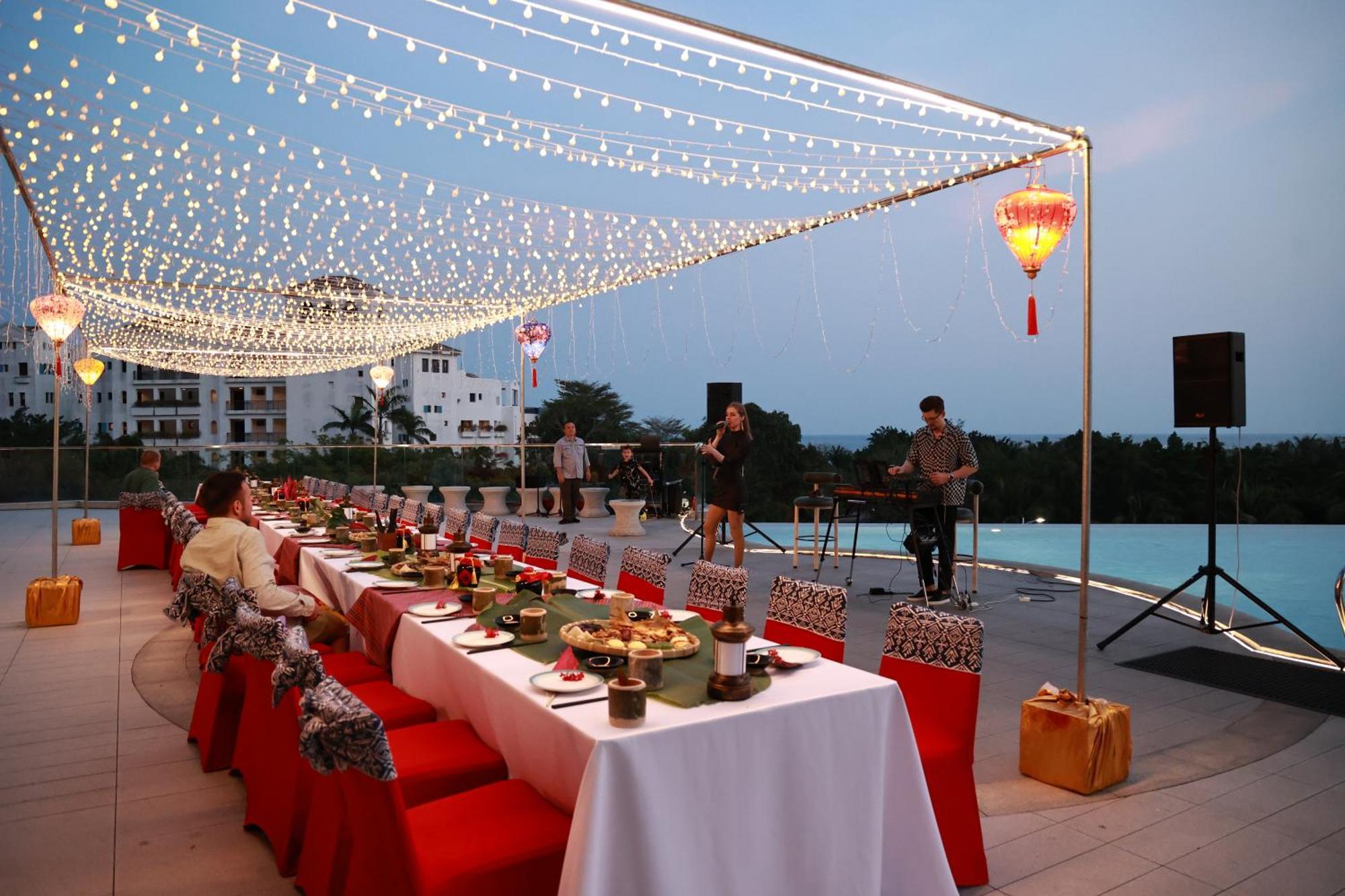 Holiday Inn & Suites Sanya Yalong Bay Eksteriør billede